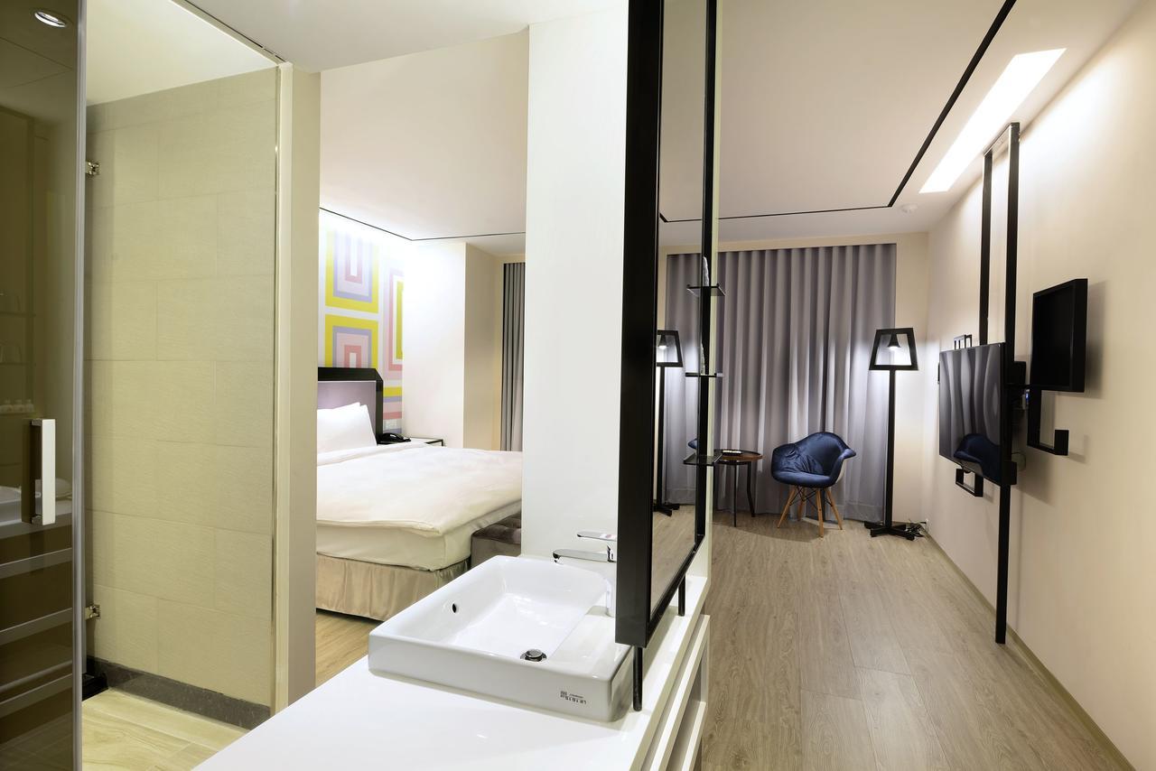 Uinn Business Hotel-Shihlin Taipei Exterior photo