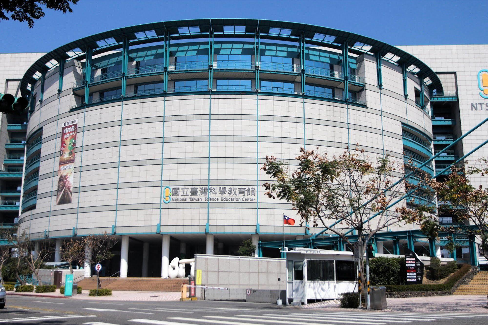 Uinn Business Hotel-Shihlin Taipei Exterior photo